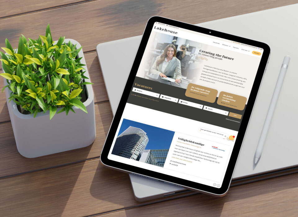 Lakehouse-mockup (1)